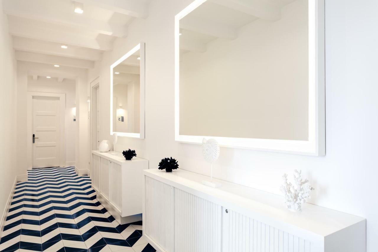 Maison Blu - Intimate Guesthouse Сорренто Екстер'єр фото