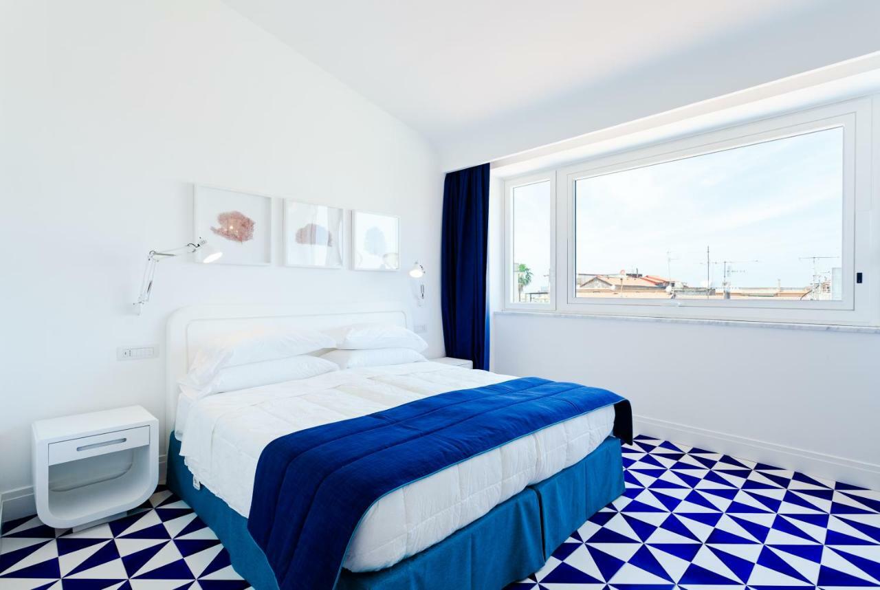 Maison Blu - Intimate Guesthouse Сорренто Екстер'єр фото