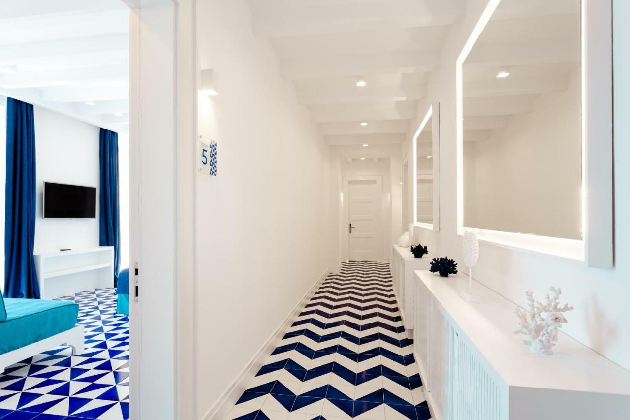 Maison Blu - Intimate Guesthouse Сорренто Екстер'єр фото